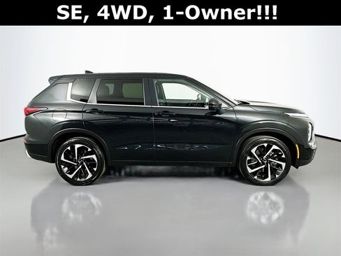 Used 2024 Mitsubishi Outlander SE image 9