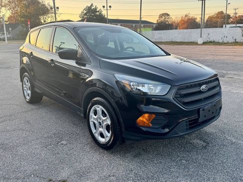 Used 2018 Ford Escape S FWD image 3