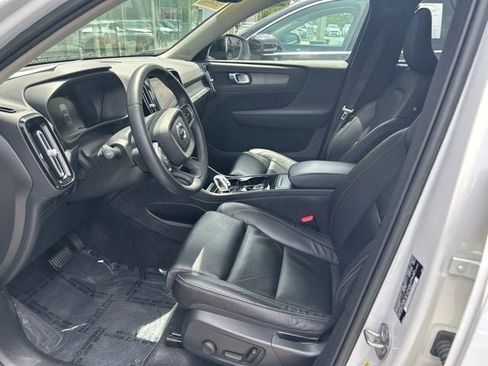 Used 2023 Volvo XC40 B5 Plus w/ Driver Assist Package AWD/4WD image 11