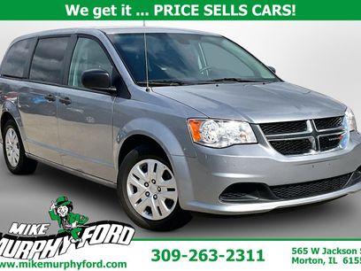 Used 2020 Dodge Grand Caravan SE w/ UConnect Hands-Free Group
