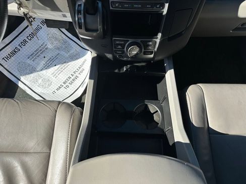 Used 2013 Honda Pilot Touring image 19