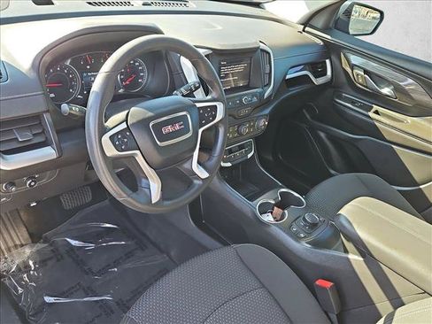 Used 2023 GMC Terrain SLE w/ Driver Convenience Package FWD image 10