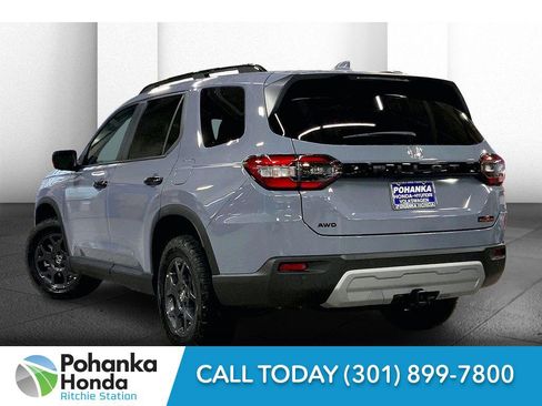 New 2025 Honda Pilot TrailSport image 5