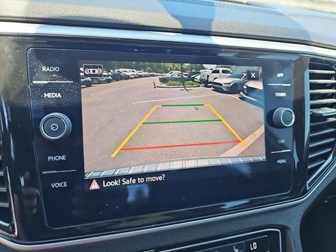 Used 2023 Volkswagen Atlas SE w/ Panoramic Sunroof Package FWD image 28