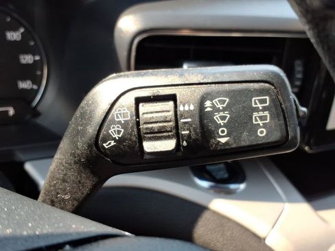 Used 2023 Ford Explorer XLT w/ Equipment Group 202A AWD/4WD image 28