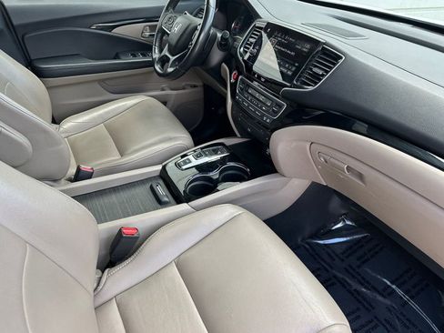 Used 2019 Honda Pilot Touring image 14