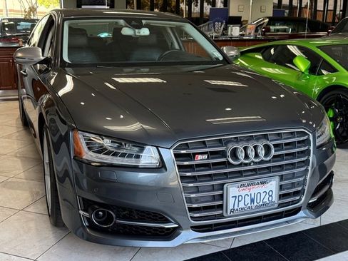Used 2016 Audi S8 image 3