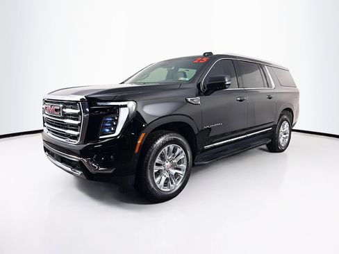 Used 2025 GMC Yukon XL Elevation image 4