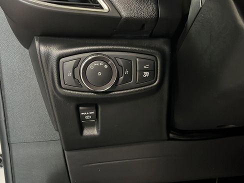 Used 2020 Lincoln Nautilus FWD w/ Equipment Group 101A image 16