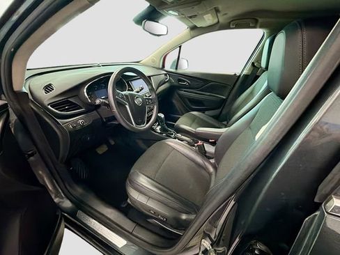 Used 2018 Buick Encore Preferred image 19