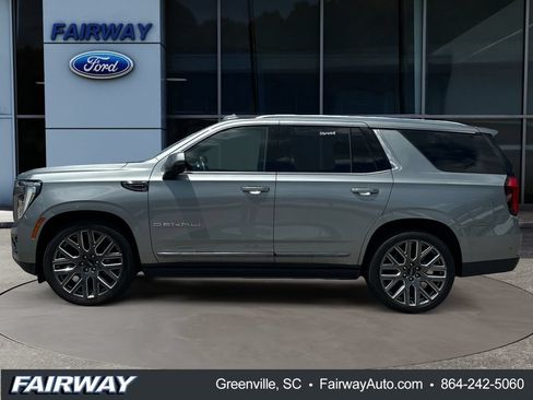 Used 2025 GMC Yukon Denali Ultimate AWD/4WD image 8