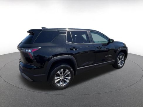 Used 2025 Chevrolet Equinox LT FWD image 14