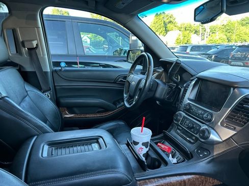 Used 2016 Chevrolet Tahoe LTZ AWD/4WD image 10