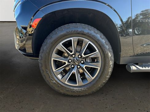 Used 2021 Chevrolet Tahoe Z71 image 10