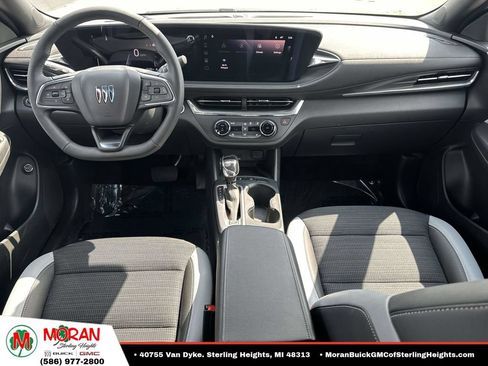Certified 2024 Buick Envista Preferred w/ Convenience I Package FWD image 12