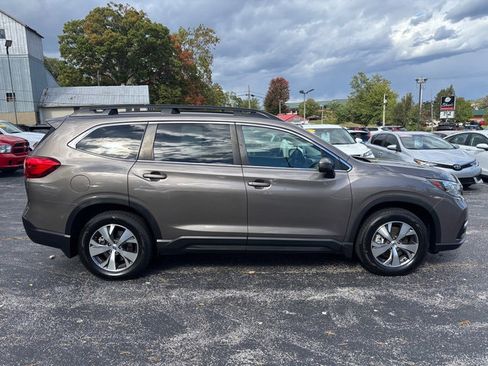 Used 2021 Subaru Ascent Premium w/ Convenience Package image 5