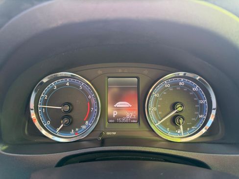 Used 2018 Toyota Corolla LE image 17