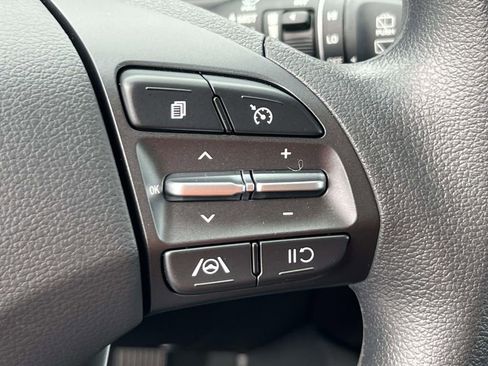Used 2023 Hyundai Kona SEL AWD/4WD image 23