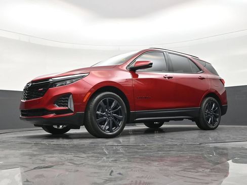 Used 2024 Chevrolet Equinox RS FWD image 20