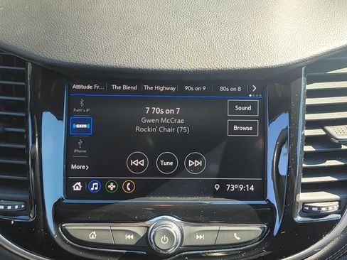 Used 2020 Chevrolet Trax LT w/ LT Convenience Package FWD image 22