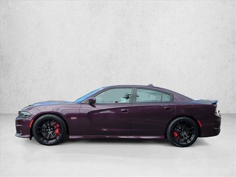 Used 2022 Dodge Charger Scat Pack w/ Dynamics Package RWD image 9