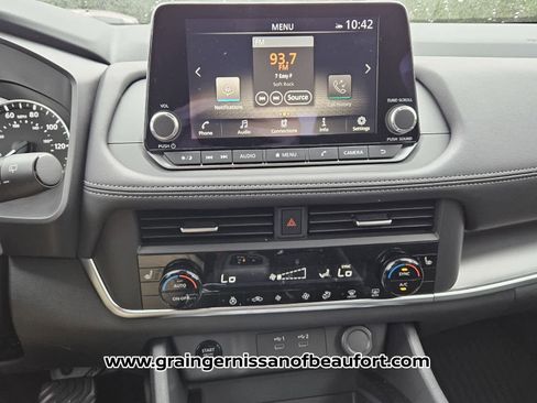 New 2026 Nissan Rogue SV image 8