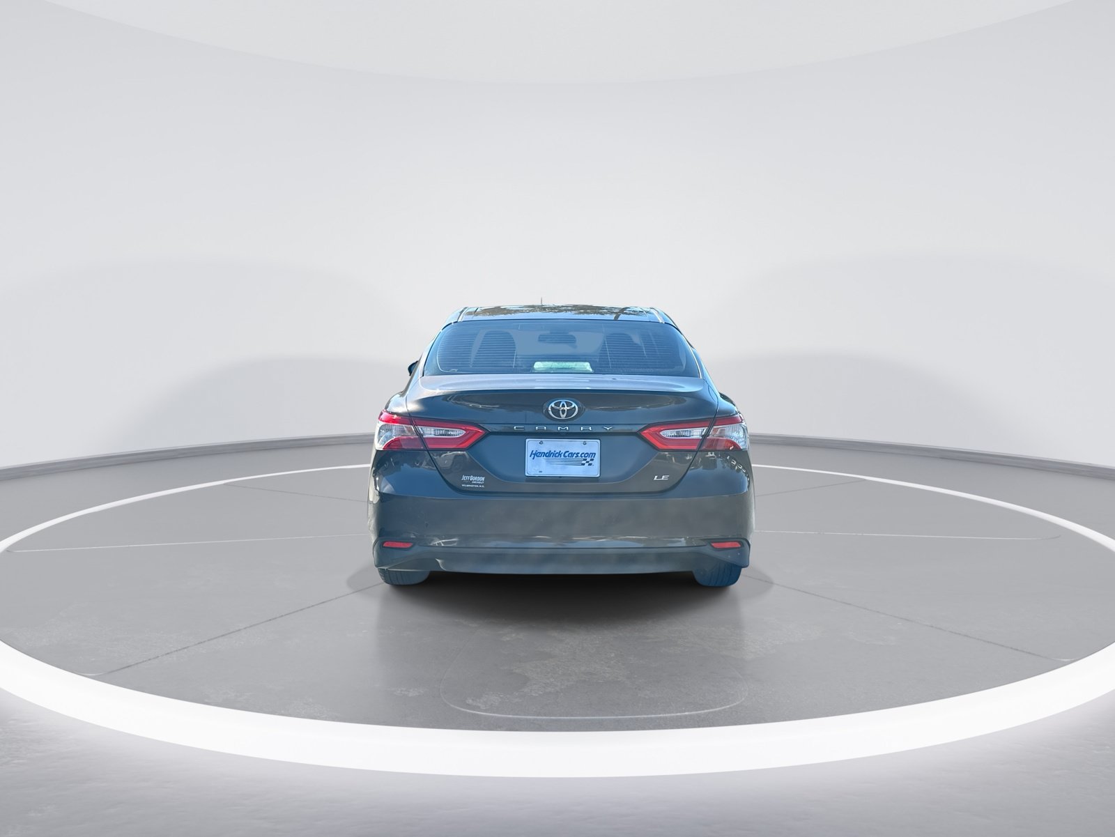 Used 2018 Toyota Camry LE FWD image 8