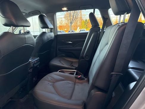 Used 2024 Toyota Grand Highlander Limited image 16