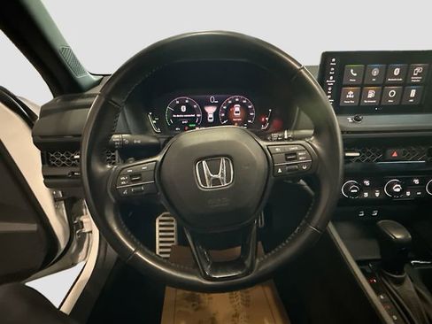 Used 2023 Honda Accord Sport image 11