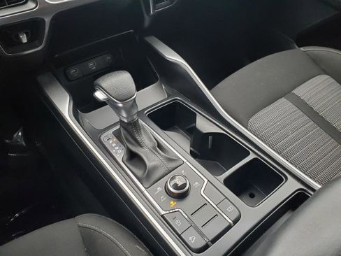 Used 2023 Kia Sorento LX image 13