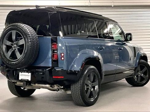 Certified 2024 Land Rover Defender 110 X-Dynamic SE AWD/4WD image 13