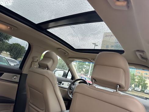 Used 2018 Lincoln MKX Reserve w/ Luxury Package FWD image 7