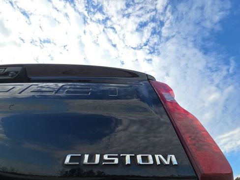 Used 2023 Chevrolet Silverado 1500 Custom image 11