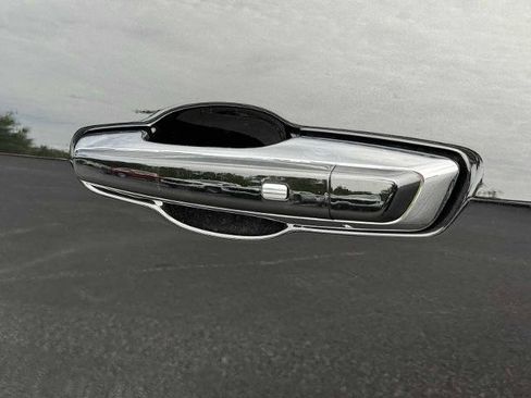 New 2026 Buick Enclave Avenir image 38