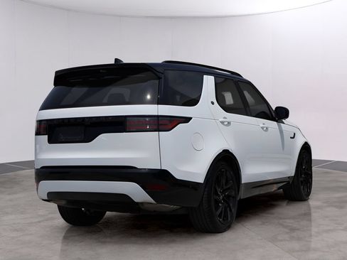 Certified 2025 Land Rover Discovery Dynamic SE AWD/4WD image 7