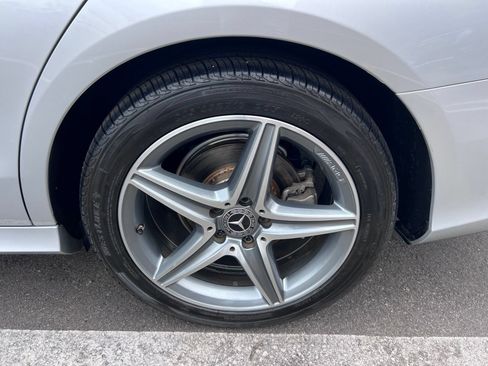 Used 2019 Mercedes-Benz E 300 image 15