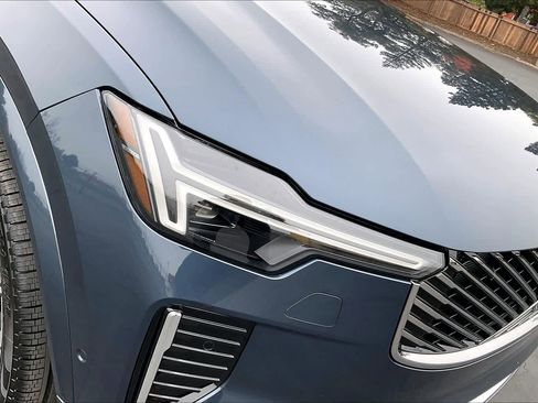 New 2026 Volvo XC90 B5 Plus image 33