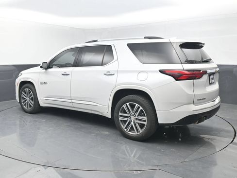 Used 2023 Chevrolet Traverse High Country FWD image 23