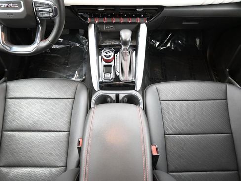 Used 2024 GMC Canyon AT4X image 27