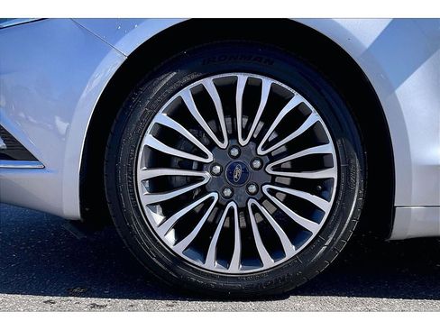 Used 2017 Ford Fusion Titanium FWD image 10