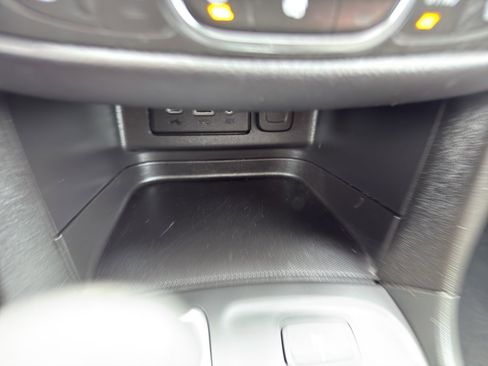 Used 2024 Chevrolet Equinox LT w/ LPO, Floor Liner Package image 20