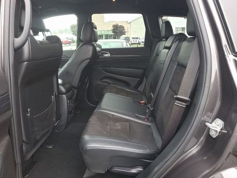 Used 2020 Jeep Grand Cherokee Altitude AWD/4WD image 10