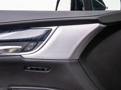 Used 2024 Cadillac XT6 Premium Luxury w/ Technology Package image 22