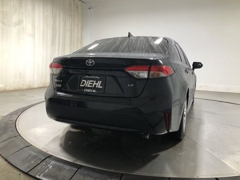 Used 2021 Toyota Corolla LE w/ Carpet Mat Package (TMS) image 7