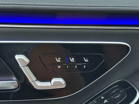 Used 2023 Mercedes-Benz S 500 4MATIC w/ AMG Line image 19