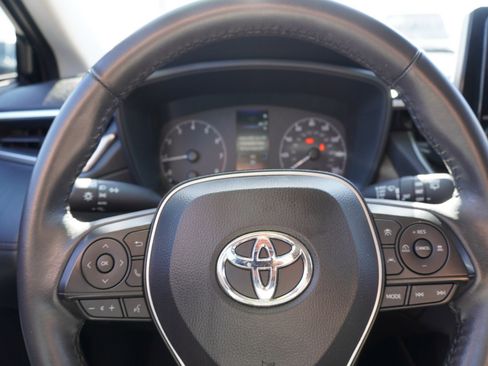 Used 2024 Toyota Corolla Cross LE FWD image 24