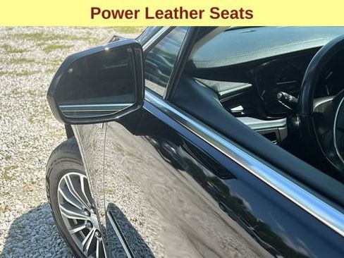 Used 2019 Cadillac XT5 Luxury AWD/4WD image 7