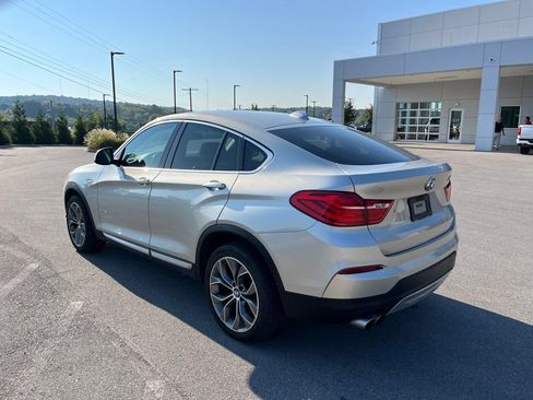 Used 2016 BMW X4 xDrive28i AWD/4WD image 3
