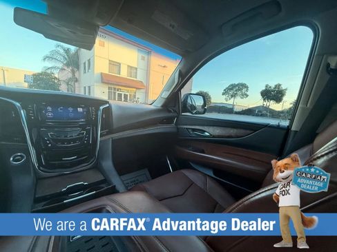 Used 2015 Cadillac Escalade Luxury AWD/4WD image 56