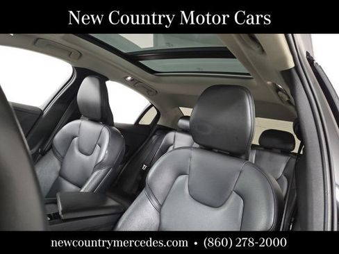 Used 2019 Volvo S60 T6 Momentum w/ Premium Package AWD/4WD image 11